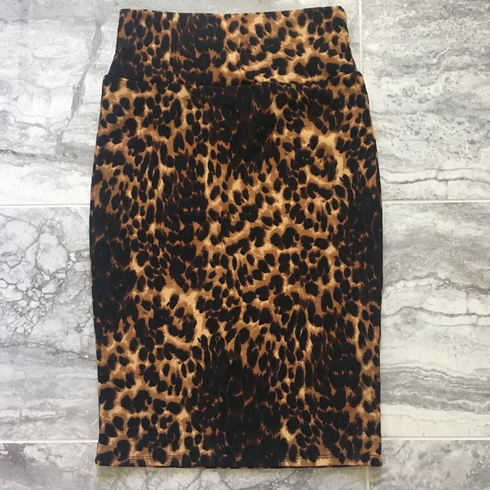 LuLaroe Leopard Cassie XS